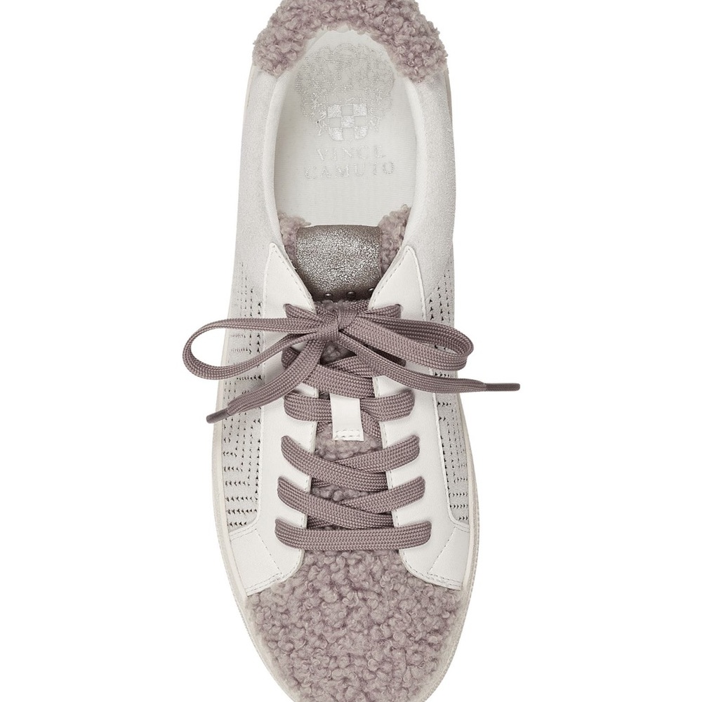 VINCE CAMUTO MYRALYN LEATHER SNEAKERS SCUFFED WHITE SIZE 9.5 NEW IN BOX - Picture 1 of 15